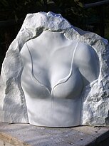 Marmorskulptur von Frieda Waanders, Niederlande