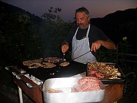 Enrico barbecues for us on the last evening